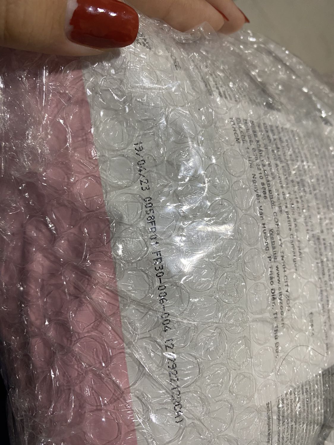 Sản phẩm mới, đóng gói kỹ.