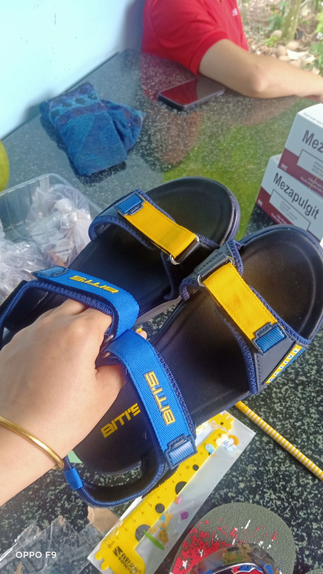 SP tốt shop có cả thư cảm ơn vs quà tặng cho bé.