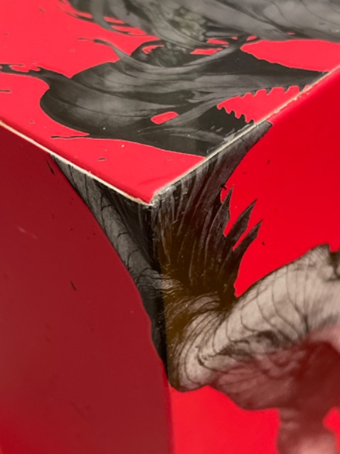 Mình đã đọc những đánh giá trước đó về vấn đề đóng gói nhưng vẫn muốn thử xem sao vì mình tin tưởng Tiki từ trước đến giờ, mình mua trên Tiki Trading nhưng lại thất vọng về cách đóng gói thật sự, rất tệ, df hết cả 2 box mình đặt mua, vì box này ít df hơn nên mình sẽ cho 3 sao, nhưng từ nay về sau mình sẽ k ủng hộ Tiki nữa ạ, trân trọng