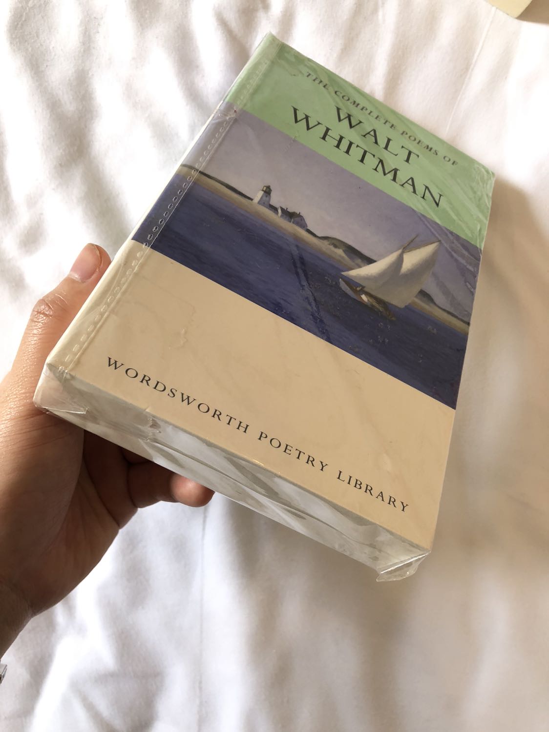 Sách được bọc rất cẩn thận luôn. Cảm thấy hài lòng khi nhận được hàng. ❤️