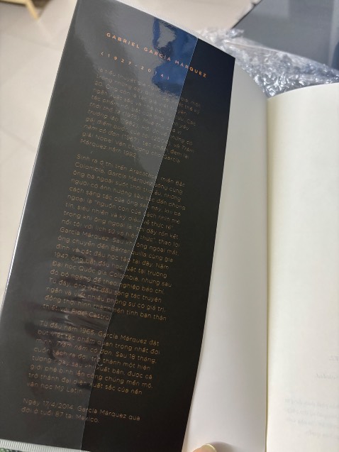 Bọc sách méo méo khó chịu thiệt sự, lâu rồi không mua đúng là chả bằng ngày xưa