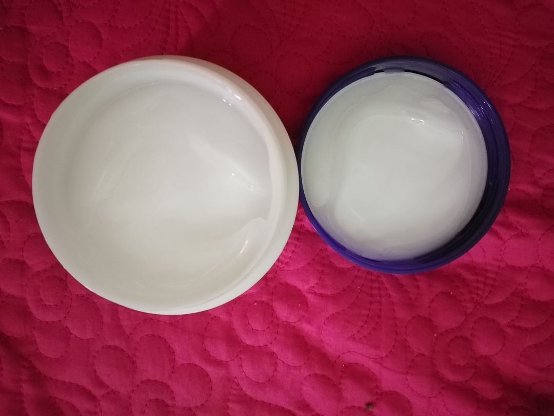 Hàng giao nhanh
Vỏ hộp bên ngoài bị va đập mạnh nhưng sp bên trong không sao. Chất kem ok, check mã thì là hàng real. Chưa xài nên không biết ra sao, tạm thời cho 4⭐