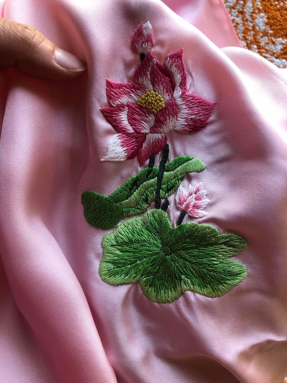 Hàng chất lượng, phù hợp làm quà tặng cao cấp. 
Nhà bán hàng và Tiki đóng gói rất chuẩn. 
Vote nhà bán hàng 5*