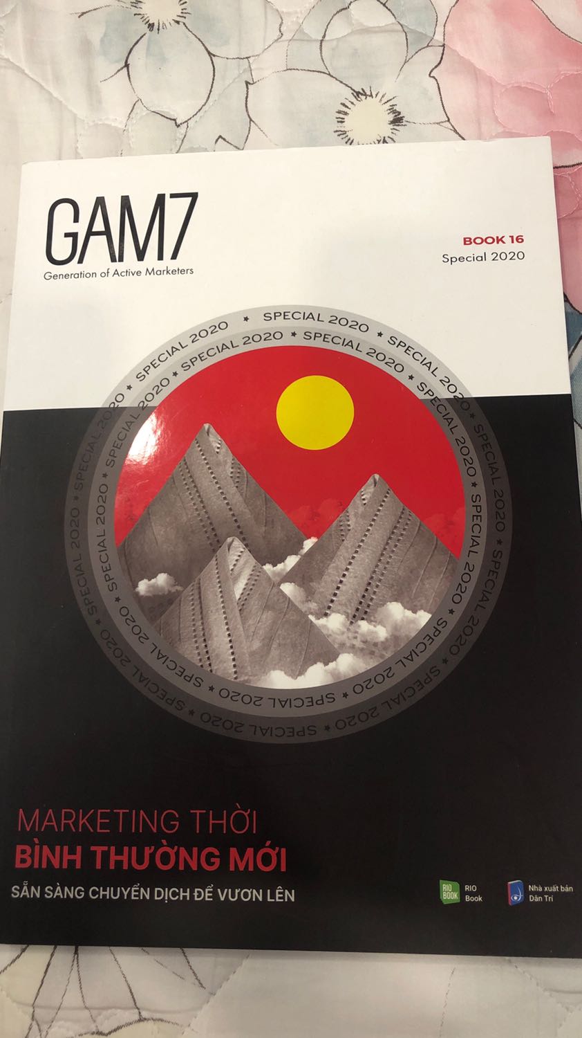 Sách rất đẹp, chất lượng giấy tốt, rất nhiều hình ảnh minh hoạ đẹp, giao hàng nhanh, đóng gói hàng cẩn thận
