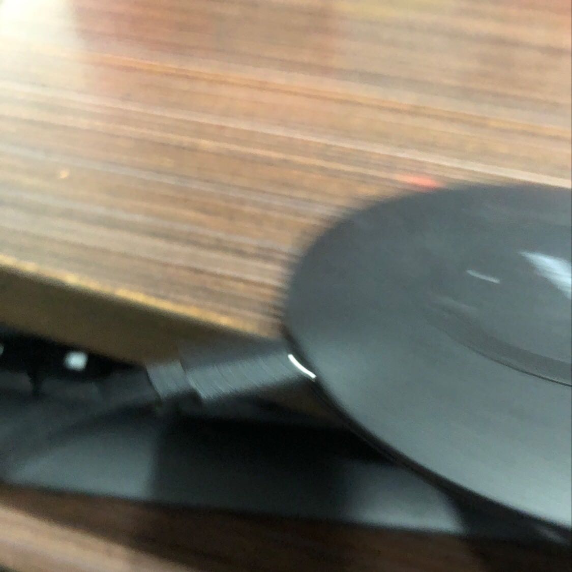 Giao hàng nhanh. Sử dụng ổn với iphone 10 trở lên. Hàng chắc chắn