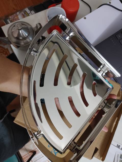 Hàng dày dặn, chắc chắn, lớp mạ sáng. 2 kiểu lắp dán và khoan khá tiện. Tiki giao nhanh