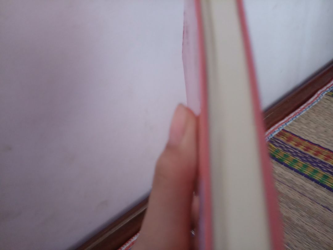 tưởng truyện dài.Nhưng bù lại thì truyện rất hay.Mua luôn hai cuốn cho tôi xin một vé bay về tuổi thơ và bàn có năm chỗ ngồi.Hai vuốm này tuy ngắn nhưng rất hay. Tôi thấy so với các chỗ khác tiki bán sách hơn vừa giảm gúa nữa. Tôi sẽ luôn đồng hành cùng với bạn.Tiki giao sách rất nhanh hẹn là thứ ba giao,mà lại thứ bảy giao.Tôi rất thích cách giao hàng của các bạn.Ở mấy chỗ khác 5 ngày hoặc 6 ngày mới giao tới . Thôi đến đây tôi xin dừng bút .Chúc các bạn may mắn nhé???