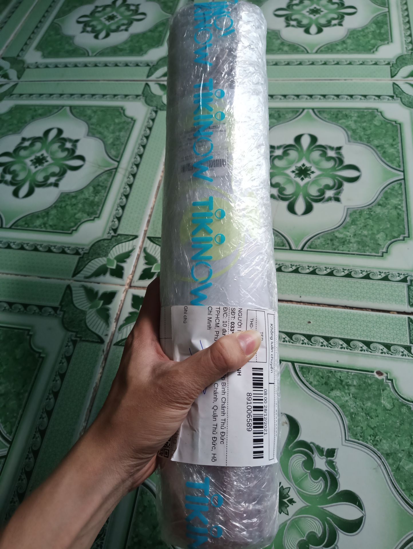 Thảm oke , đáng đồng tiền bỏ ra, giao hàng nhanh, đóng gói kĩ, có cái quà tặng . Shop khá chu đáo . Nhưng mình hi vọng được chọn nhiều màu hơn để mua thêm 1 tấm nữa. Lúc mình mua chỉ có 1 màu loại này. Cảm ơn!!!