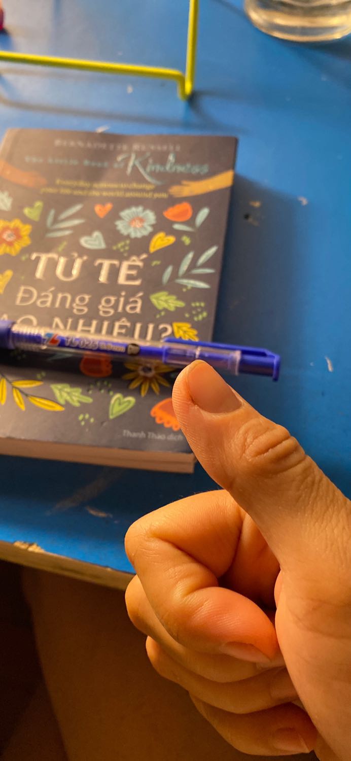 Đầu tiên phải biết tử tế với chính mình
Hãy làm việc tử tế mọi lúc mọi nơi , 
Nhỏ hay đơn giản là khen ngợi chính mình