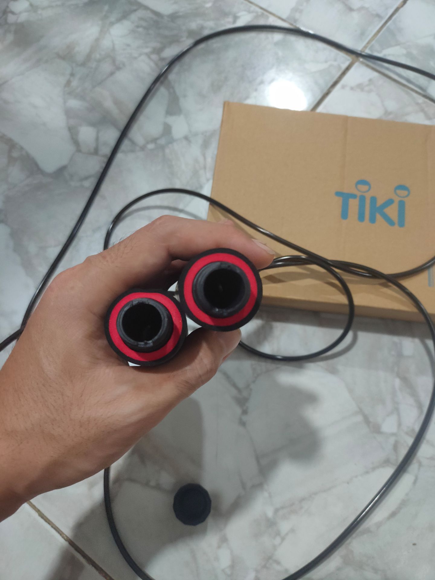 Mình mua loại cao cấp có lõi thép mà giao loại thường.Mong shop kiểm tra lại giúp Mình mua loại cao cấp có lõi thép mà giao loại thường.Mong shop kiểm tra lại giúp