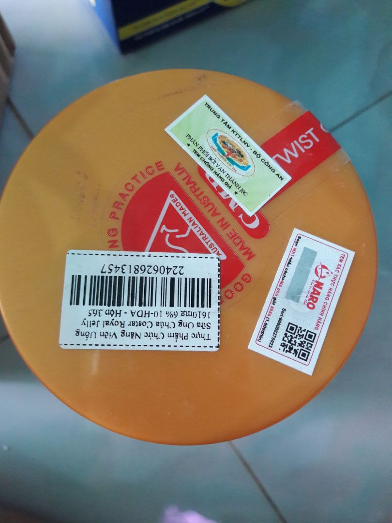 Sao nhận được sản phẩm không như hình các bạn cùng mua, date sx bị mờ không biết tiki chọn nhà cung cấp như thế nào, người mua sản phẩm hoàn toàn có yên tâm sử dụng hay không?