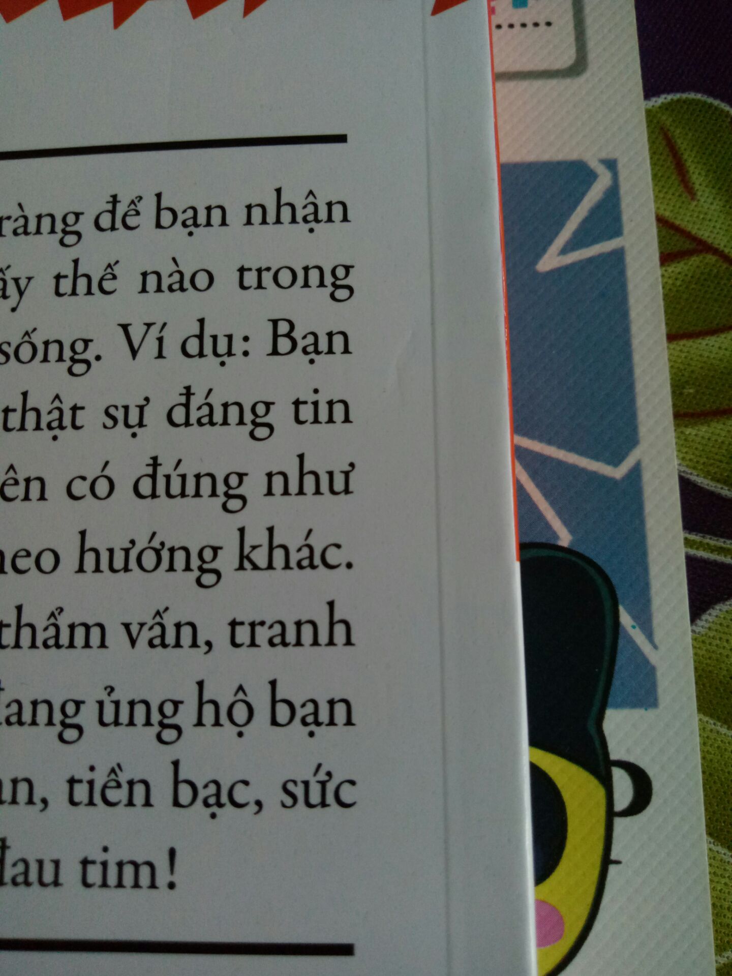 Lần đầu mua sách của tiki. Giao hàng nhanh. Nhưng sách bị lỗi khá nhiều. Với việc bảo quản sách không tốt thực sự khiến tớ không hài lòng ???