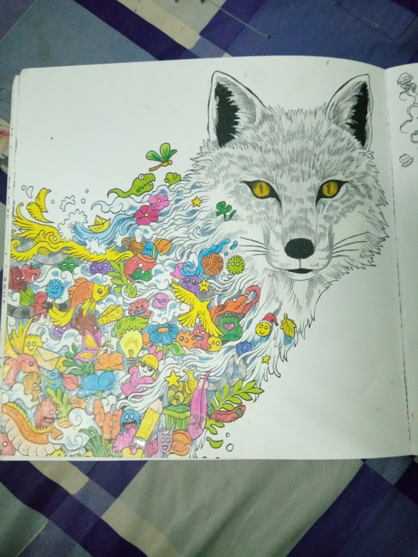 Cuốn sách rất là tuyệt, mỗi khi rảnh rỗi đem ra tô vừa giết được thời gian vừa hoàn thành được những bức tranh đầy màu sắc thì không còn gì bằng!