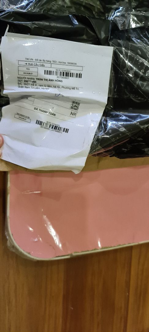 bàn bị bể và hư, đề nghị Tiki kiểm tra lại và đổi hàng, thanks
