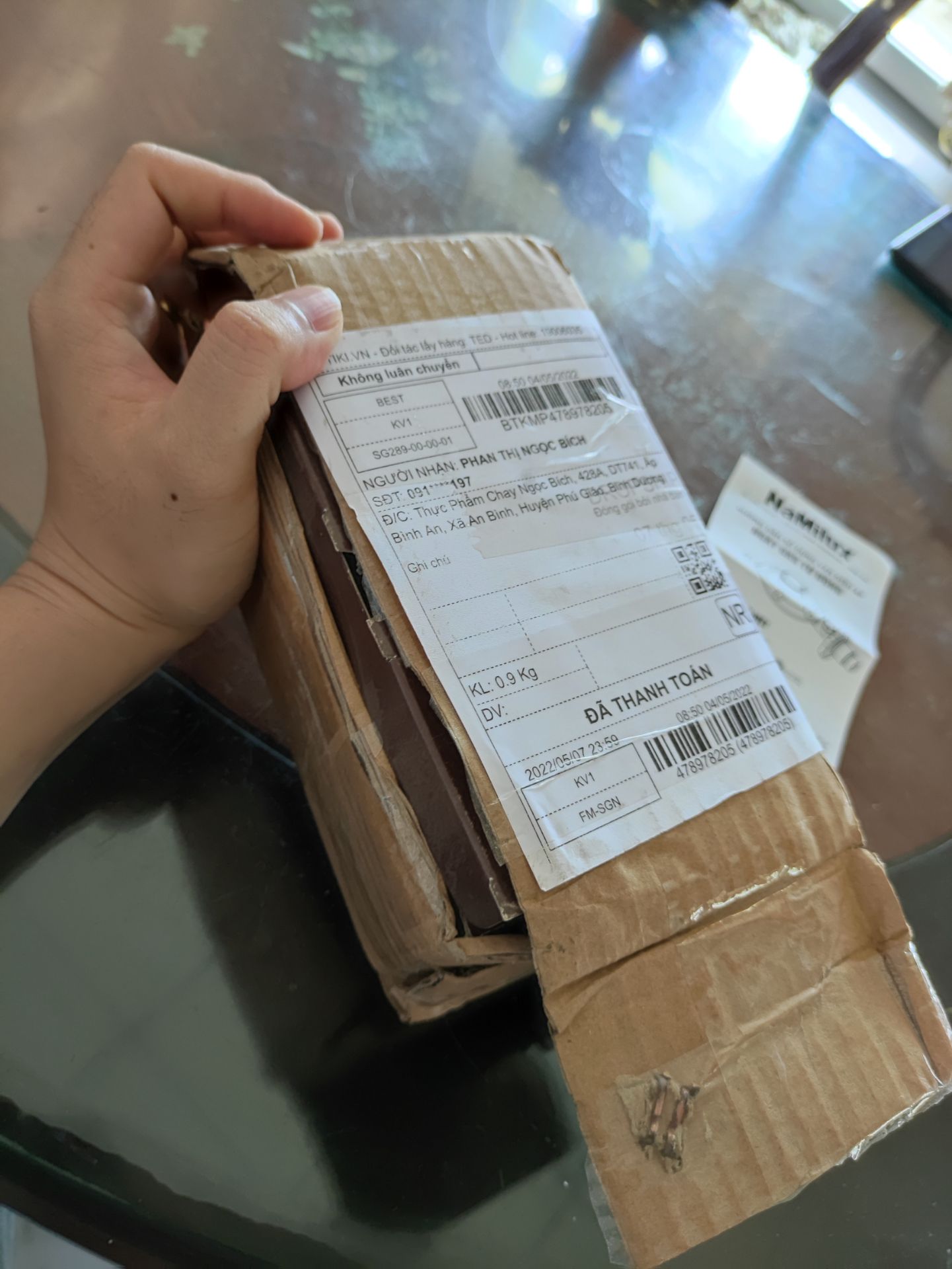 Shop giao sai hàng, không giống van trong hình, lại không tặng kèm dây dẫn gas như giới thiệu. Tôi muốn đổi hoặc trả hàng