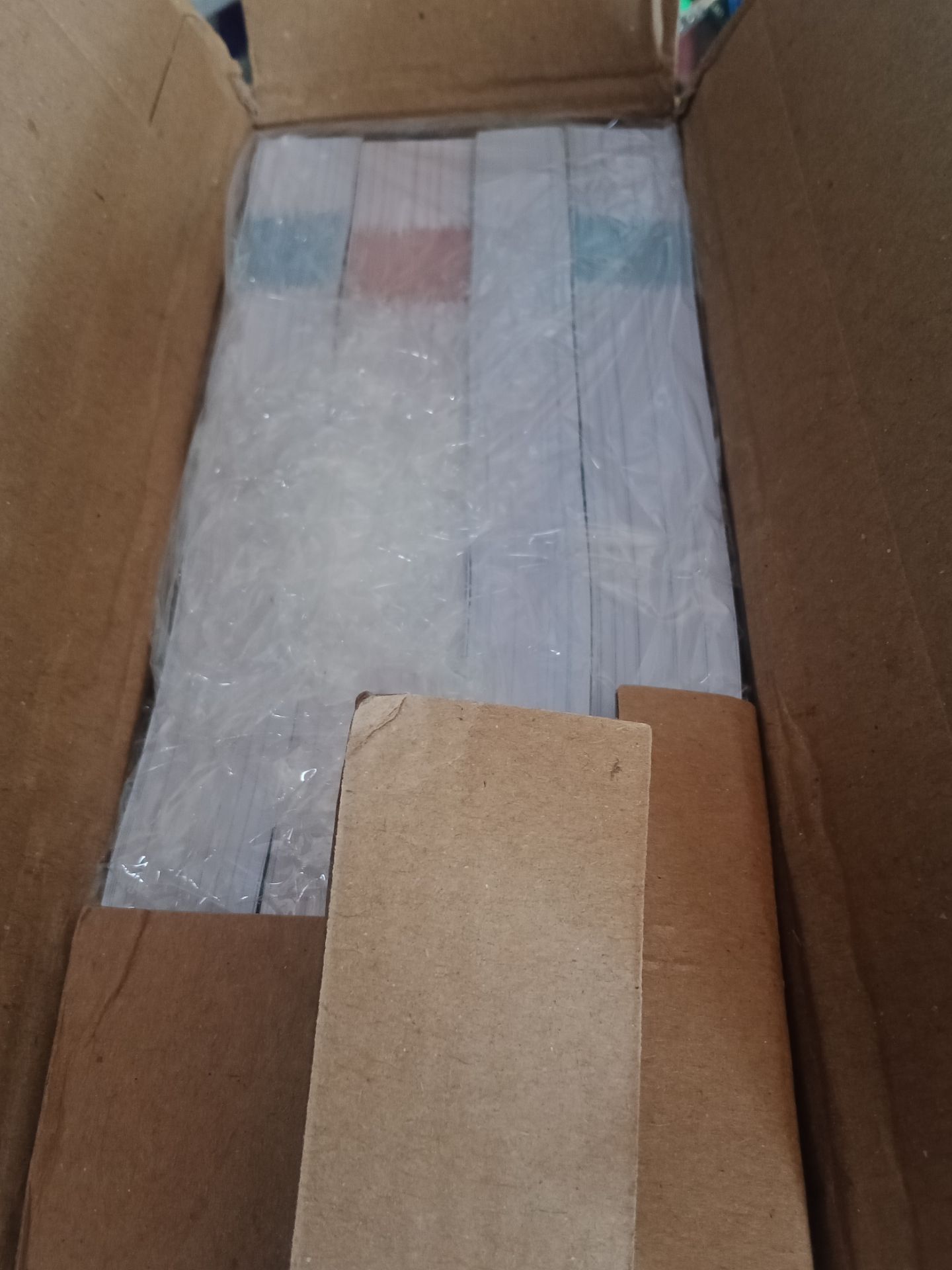 sản phẩm tốt chất lượng tốt chất giấy cũng tốt giao hàng nhanh