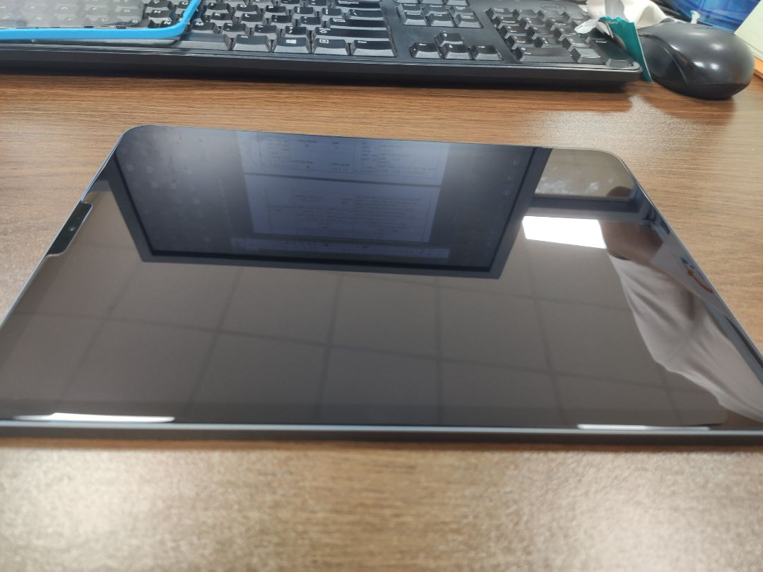 màn mượt. giao hàng nhanh. đến sớm hơn 1 ngày so với dự kiến.