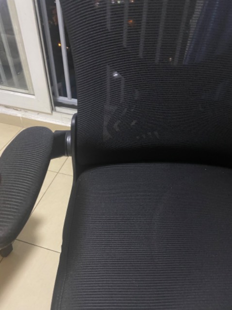 Ghế đẹp, giao từ Hn vô nên hơi lâu nhưng đúng thời gian cam kết. Gói hàng cẩn thận lắm ạ. Mình săn sale 8.8 nên giá tốt, ngồi thoải mái lắm ạ. Có điều nặng nên phí ship rất chát 😂😂