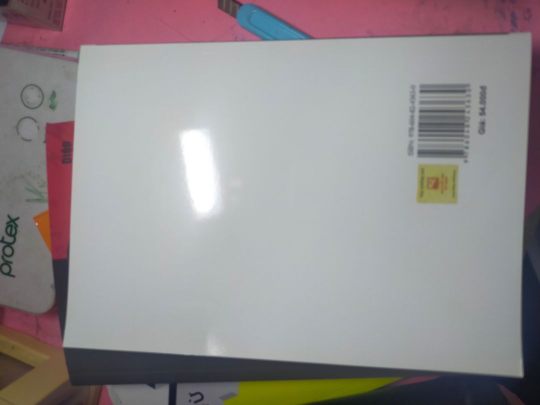 Giao hàng nhanh, sách mới, về bìa có vẻ hơi sơ sài, nội dung thì mình chưa đọc nên không biết rõ nhưng có hình mình hoạ rõ ràng nên ok, to và mỏng hơn mình tưởng