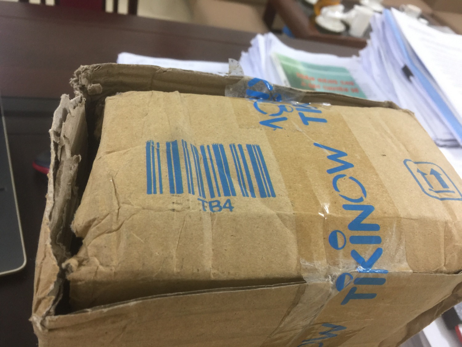 Mình cảm giác hàng không còn mới và đã bị bóc xem. Chất lượng thì chưa dùng nên chưa rõ.
Tiki đóng gói và vận chuyển quá tệ. Hộp bọc hàng rách nát.