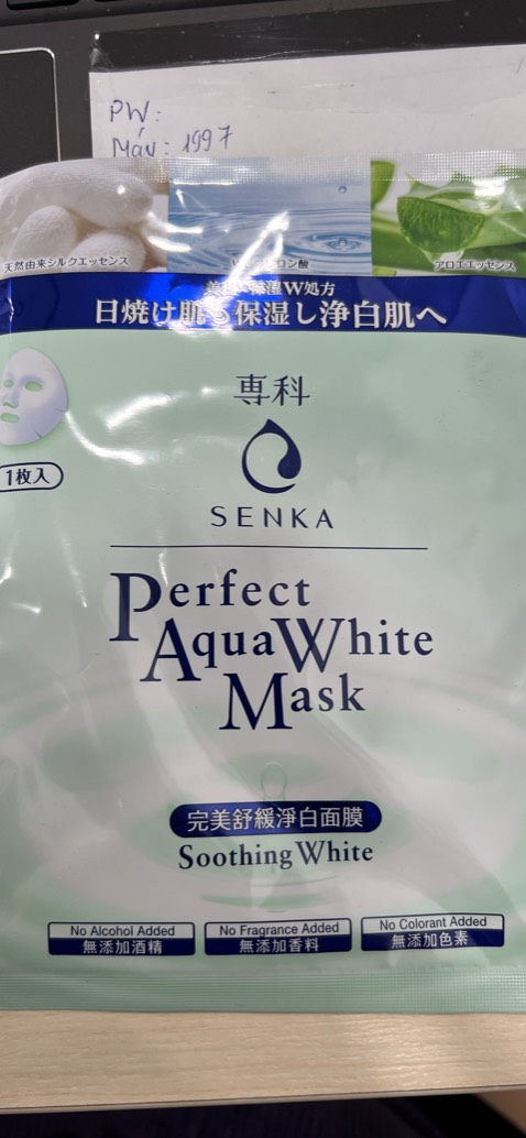 Đã nhận hàng, nhanh chóng, shipper dễ thương, sản phẩm đóng gói chắc chắn, chai serum sang xịn mịn 🥰🥰🥰