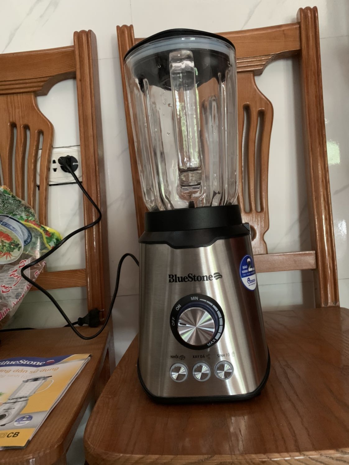 Theo mình biết là Tiki có kiểm tra hàng trước khi giao cho khách mà? 
Sao máy mình nhận được hộp được mở rồi mà lại là máy hỏng? 
Đã yêu cầu đổi trả mà hơn 10 ngày không thấy Tiki thu hồi???