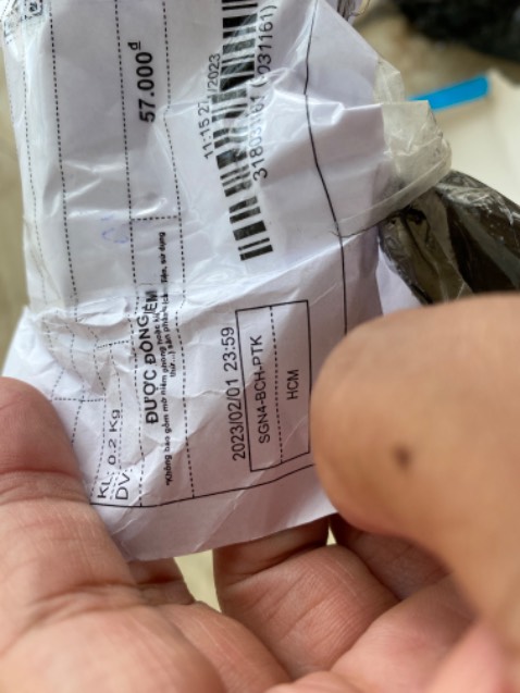 Tại sao nhận chỉ có cái hộp, không có dây