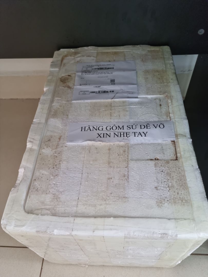 đóng gói cẩn thận, rất bắt mắt.