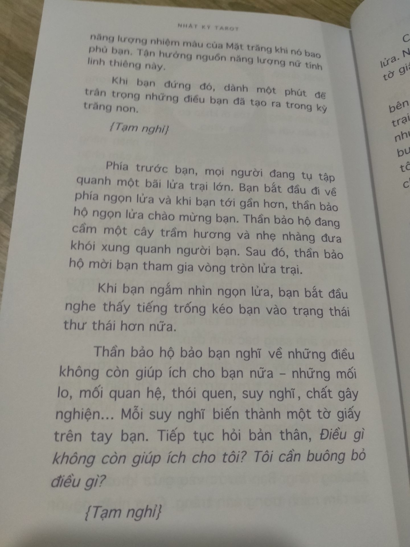 Giao hàng nhanh mất 1 ngày , đóng gói cẩn thận hộp ko bị móp méo sách mịn đẹp chất lượng lắmmm ,đáng tiền nha mn
Tưởng sách nhỏ mà về khá to và dày hơn 300 trang sách