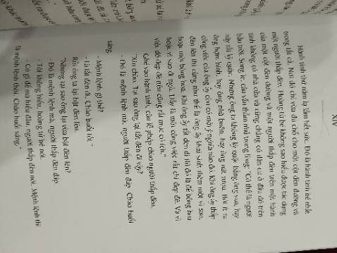 Mặc dù bìa sách rất đẹp nhưng không thể cứu vãn được nội dung. Mình đã thực sự từ bỏ không thể đọc được nữa vì câu văn lủng củng, những từ ngữ thật sự khó hiểu, ví dụ: lẫn ráo, song le,...