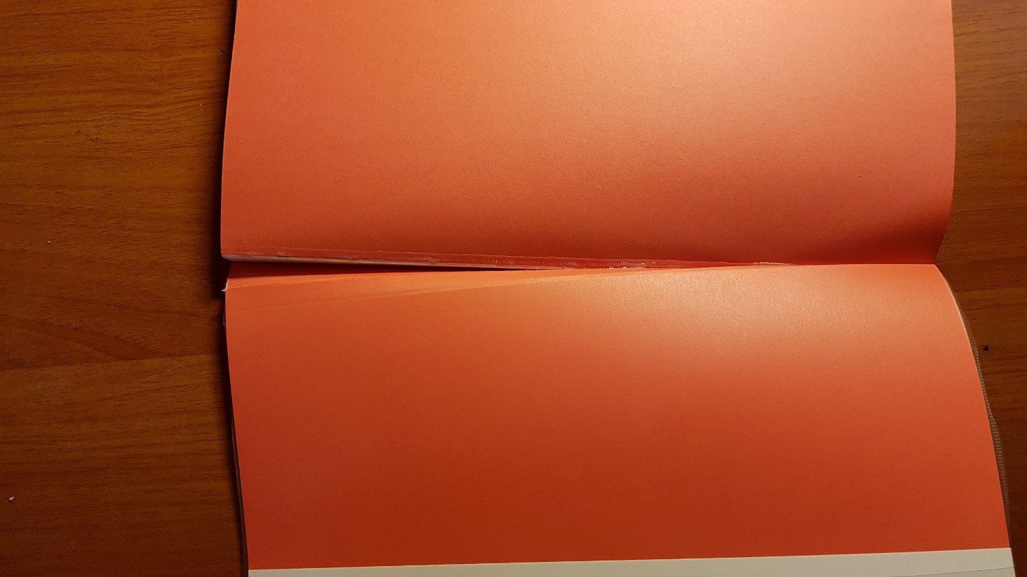 Sách bị bong gáy. Chất lượng giấy tốt. Nội dung trình bày sáng tạo, hiện đại tuy nhiên theo mình chưa thật sự sâu.