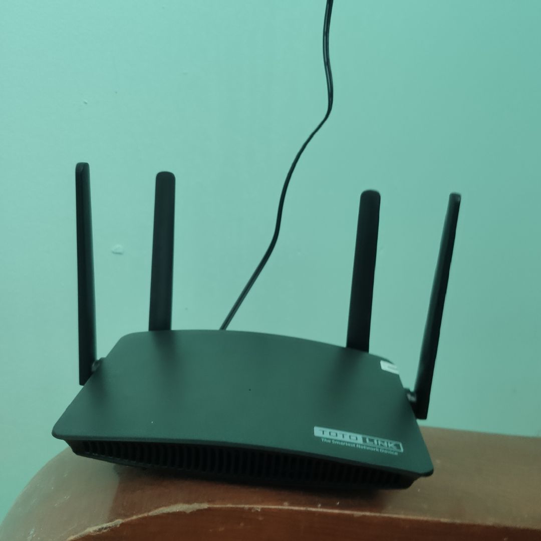 Giao hàng nhanh, sản phẩm tốt (cách 20m vẫn bắt song khoẻ trên băng tần 5GHz), dễ cài đặt, sử dụng
Chỉ không hiểu tem bảo hành mà lại dán lên seal thì như kiểu nhà bán hàng muốn đánh đố người dùng làm s mở sản phẩm mà k làm rách seal v