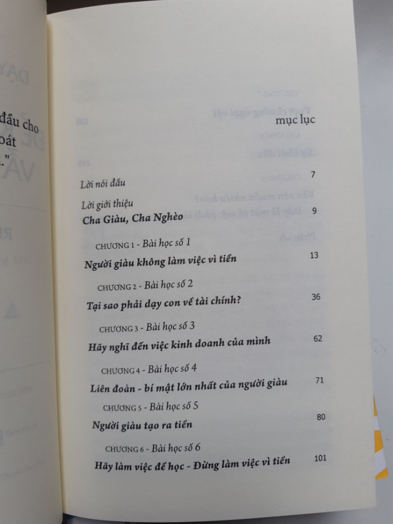 Sách bọc nilon xé rột rột 😊 thơm phức, mới coong. Shipper nhiệt tình vui vẻ, giao hàng nhanh. Sách thuộc loạt giáo dục tài chính cá nhân hay nhất mọi thời đại nên nội dung k nói rồi, ng đọc lĩnh hội đc đến đâu tùy độ hiểu biết mỗi người.
Cảm ơn ah 🙏