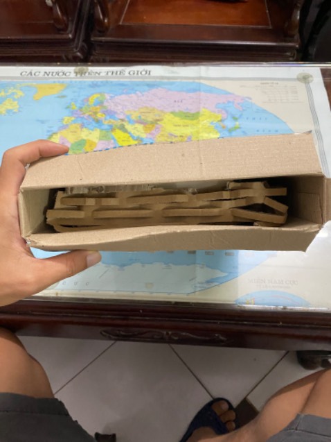 Rất thích cuốn Gia tộc Rockefeller của cùng tác giả nên mua thêm cuốn này. Những quyển sách dày luôn được tiki bọc và đóng gói rất kỹ, giao hàng cũng nhanh nữa.