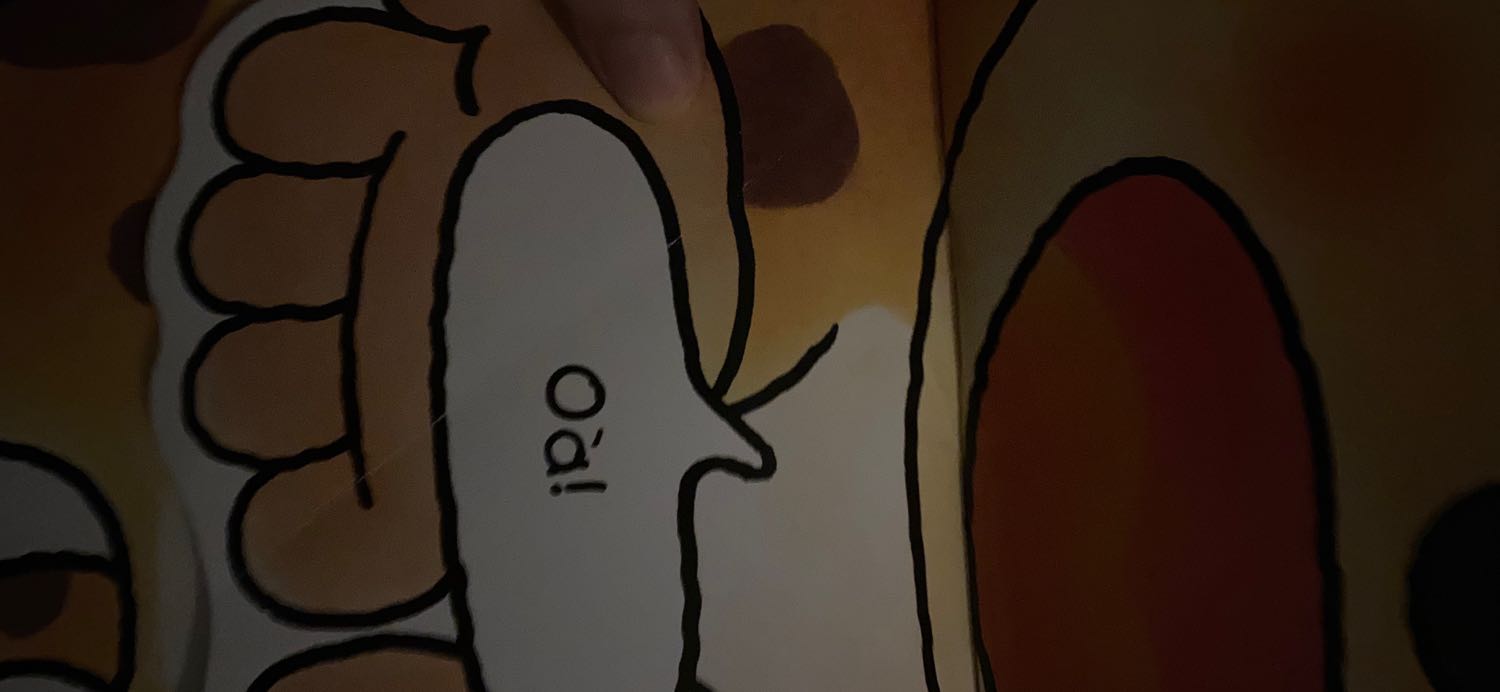 Giao hàng nhanh sách bị gập góc bên trong. Giống như đã qua sử dụng