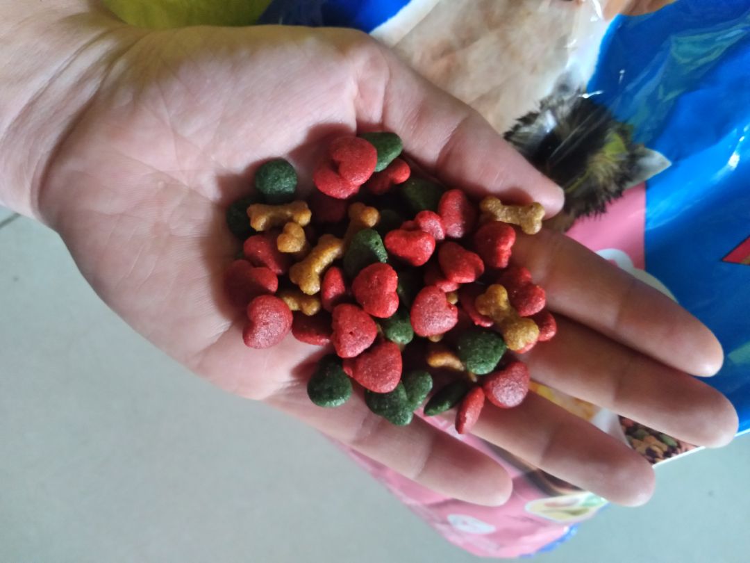 shop gửi hàng nhanh, gói kĩ, hạt giòn, ko ỉu, thấy mấy pé rất thích