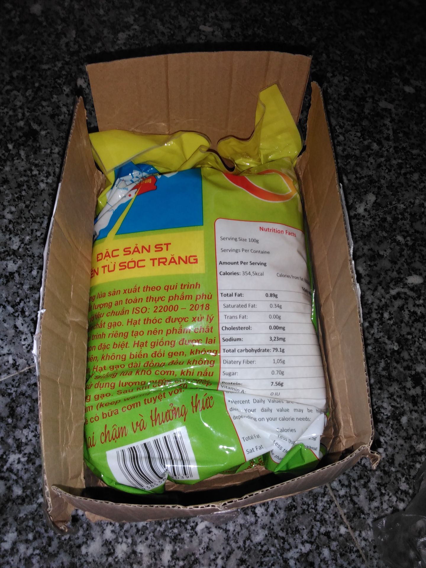 Dịch ngại kiểm tra hàng. Kết quả là mua 2 hộp gạo lứt Hoa Nắng và 2 túi gạo nếp cẩm Ông Thọ, mà lại giao cho mình túi gạo 5kg. Thất vọng, chẳng hiểu làm ăn kiểu gì. Dịch ngại kiểm tra hàng. Kết quả là mua 2 hộp gạo lứt Hoa Nắng và 2 túi gạo nếp cẩm Ông Thọ, mà lại giao cho mình túi gạo 5kg. Thất vọng, chẳng hiểu làm ăn kiểu gì.