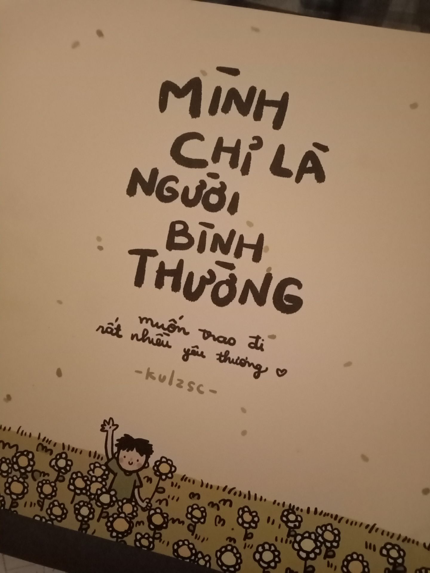 Cuốn tô màu đẹppp🐣
Có rất nhiều dạng tranh để tô từ chi tiết nhỏ đến to, có tranh để vẽ thêm lên, cũng có những tranh để điền này kia♥️
Nói chung ưng lắm, từ chất lượng giấy cứng in rõ nét😼 tới dịch vụ giao hàng nhanh hơn so với dự tính từ Tiki nữa🐥
Nhân viên giao hàng cũng dễ thưn🐤