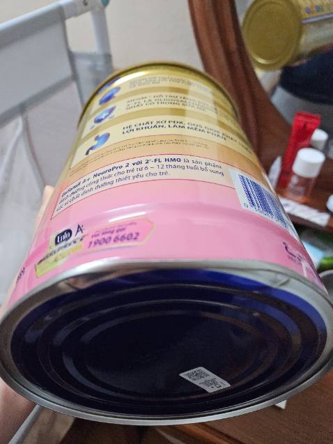 Mua sữa nhiều lần bên Tiki, Nhưng lần này bóc ra thấy bị móp. Hơi thất vọng