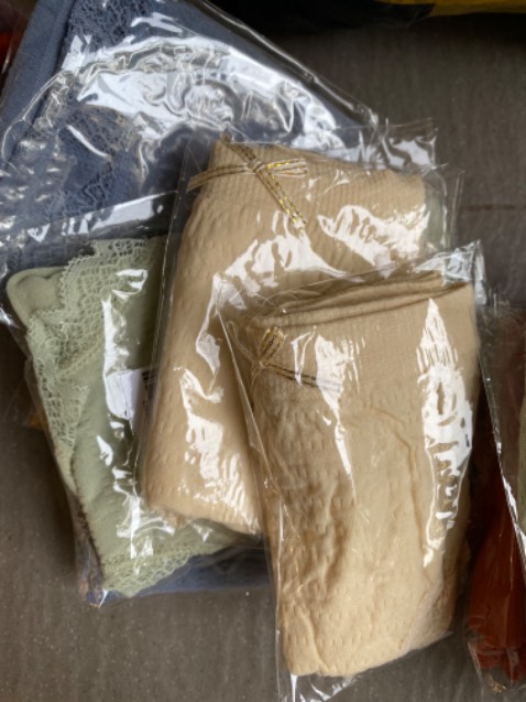 Quần rất mềm mịn và co dãn ok 5s