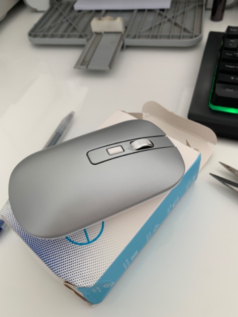 Mình mua 2 lần rồi. Nhưng lần 2 shop giao cho mình màu  xám. Rất buồn ạ