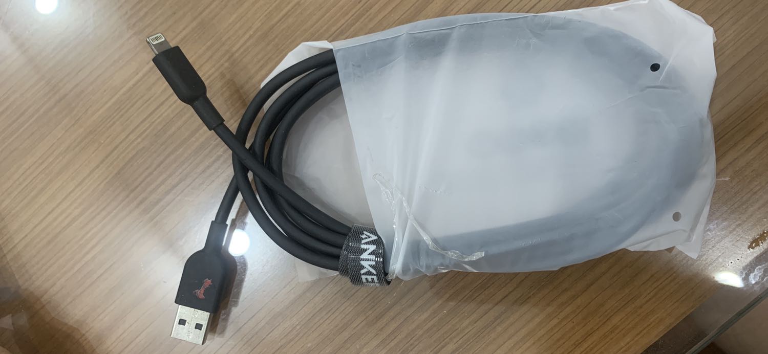 - Hàng đã bóc trước khi gửi được dán lại
- Bọc bên trong đã bị bóc trước khi mở
- Đầu dây sạc cũ đã bị sử dụng
- Tem dán trong dây sạc đã bị bóc
- Dây sạc hơi dơ, cầm vào bị bẩn tay - Hàng đã bóc trước khi gửi được dán lại
- Bọc bên trong đã bị bóc trước khi mở
- Đầu dây sạc cũ đã bị sử dụng
- Tem dán trong dây sạc đã bị bóc
- Dây sạc hơi dơ, cầm vào bị bẩn tay