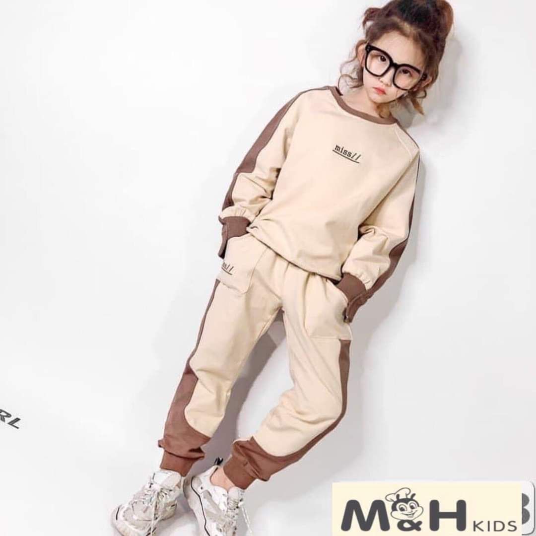 dù chưa ăn thử nhưng vẫn cho 5 sao vì sự phục vụ chuyên nghiệp, nhanh chóng. thật sự quá nhanh luôn, đóng gói cẩn thận.