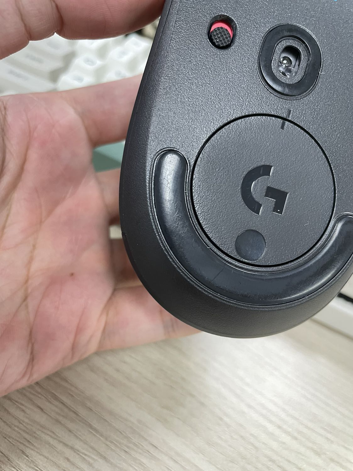 Chuột sử dụng bt nhưng feet chuột xướng xát rất nhiều giống như đã qua sử dụng vậy ???? Chuột sử dụng bt nhưng feet chuột xướng xát rất nhiều giống như đã qua sử dụng vậy ????