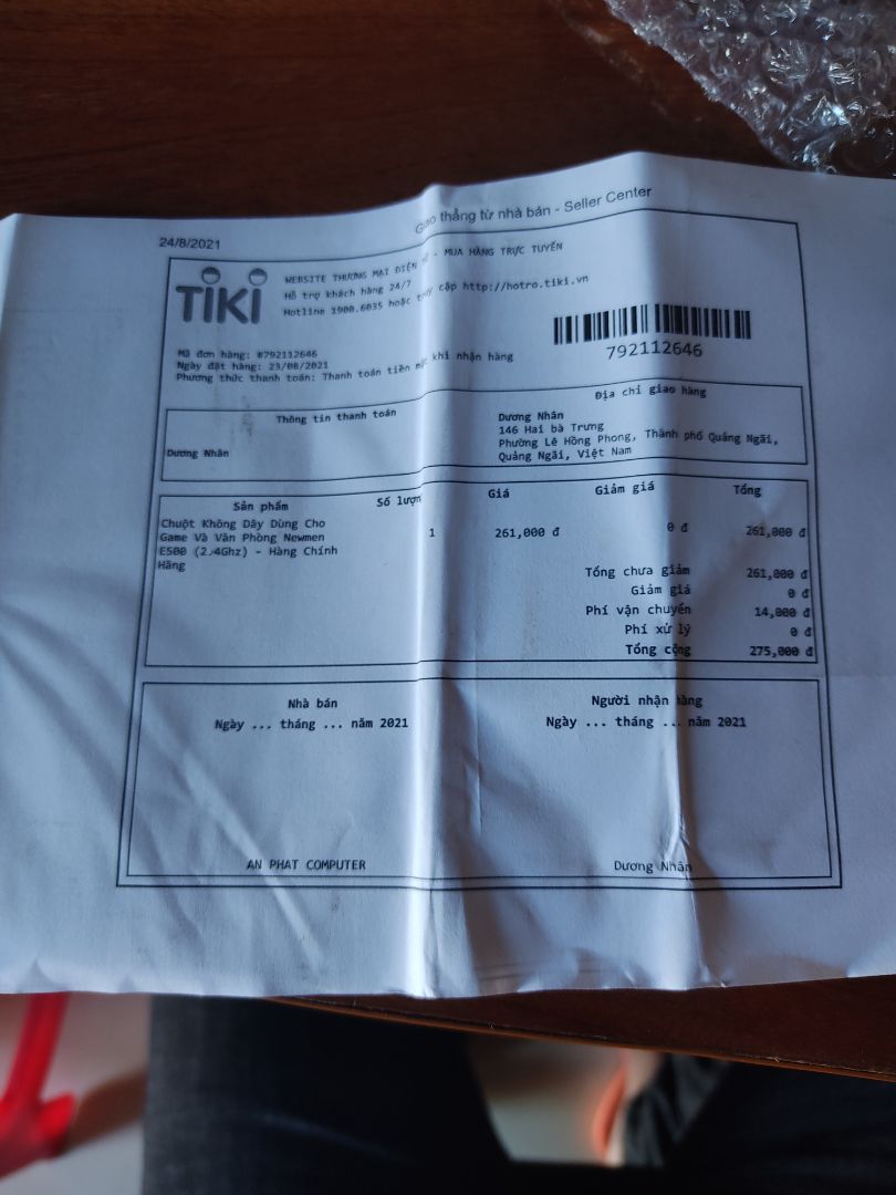 Thật là ***. mua chuột ko dây sao lại lấy chuột có dây. nếu cho 0 sao tôi cũng cho.