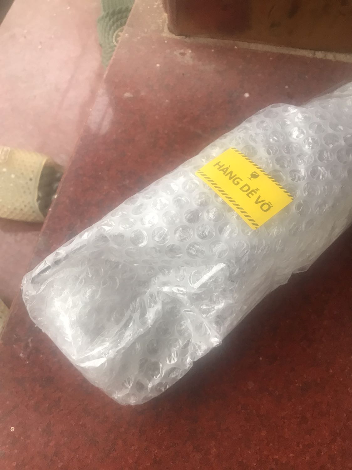 Vận chuyển vỡ thì giờ sao?