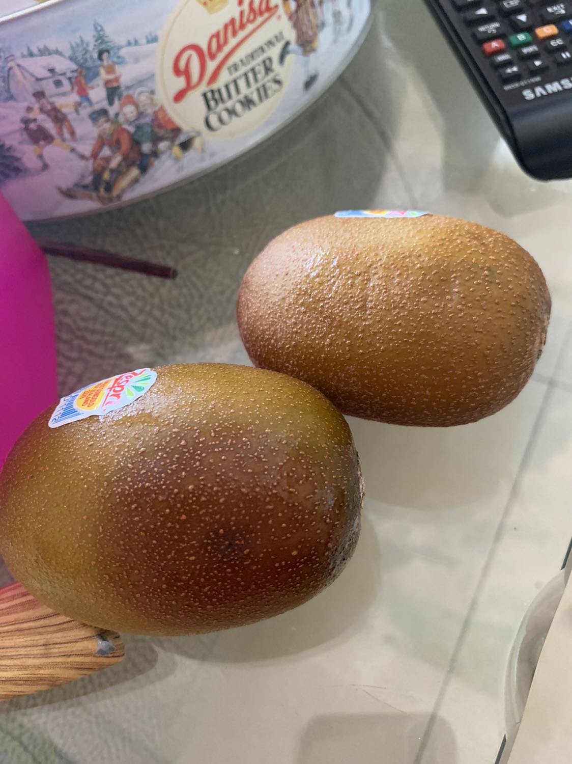 Túi dùng dày dặn, khoá zip chắc chắn, nhược điểm là k tự đứng đx khi đổ sữa vào, phải cầm cẩn thận, tuột tay là đổ hết. Túi dùng dày dặn, khoá zip chắc chắn, nhược điểm là k tự đứng đx khi đổ sữa vào, phải cầm cẩn thận, tuột tay là đổ hết.