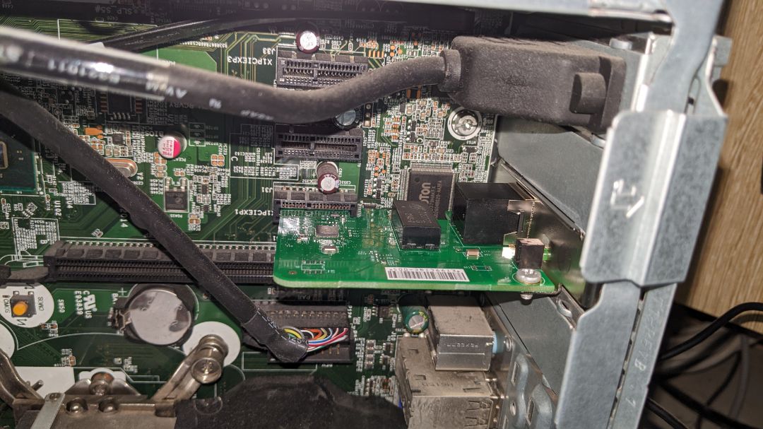 rất hay, có ngàm nhỏ đi kèm để lắp vào máy tính đồng bộ. tháo ngàm dài lắp ngàm ngắn. dùng cho chỗ làm đặt hàng rất hay, có ngàm nhỏ đi kèm để lắp vào máy tính đồng bộ. tháo ngàm dài lắp ngàm ngắn. dùng cho chỗ làm đặt hàng