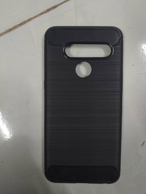 Lỗ cam không như ảnh chụp . rộng và thô chứ không phải 2 lỗ riêng biệt, 1 lỗ cho đèn flash. Khả năng cao hàng fake. Khuyến nghị ae không mua sản phẩm từ nhà cung cấp này. Cảm thấy bị lừa