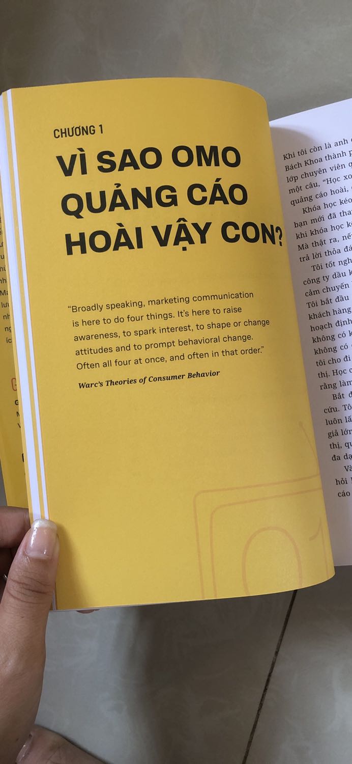 Em mình học bên truyền thông, nên mình có tìm mua quyển này, đọc ké thấy cũng hay về nội dung. Còn giấy in này mình ko thích lắm